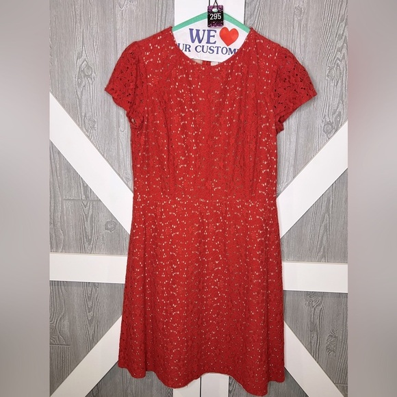 295. Ann Taylor Loft Womens Red Lace Cap Sleeve Overlay Fit & Flare Dress 6T - Picture 1 of 6
